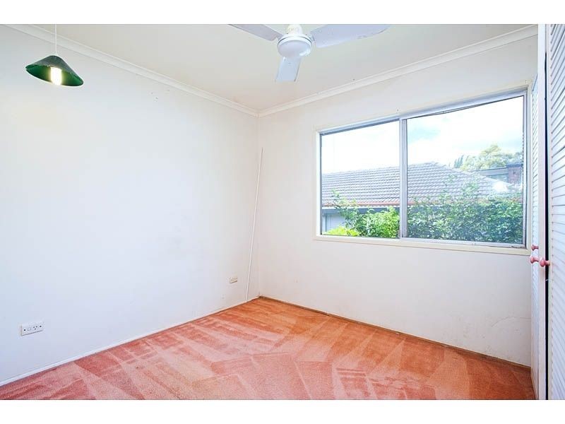 92 Newnham Rd, Mount Gravatt East QLD 4122
