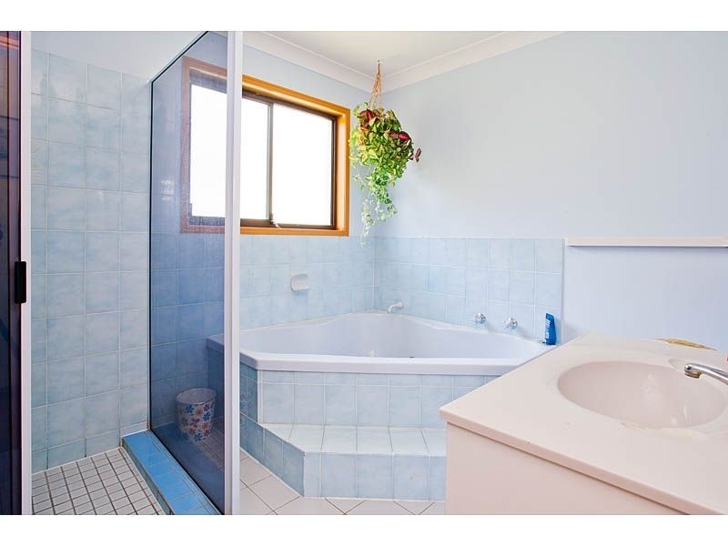 47 Wisteria Cr, Mount Gravatt East QLD 4122