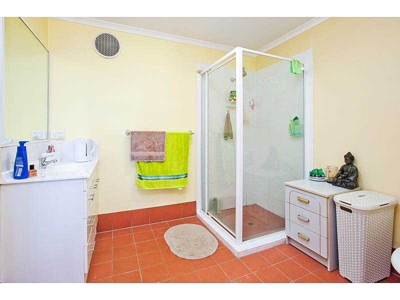 47 Wisteria Cr, Mount Gravatt East QLD 4122