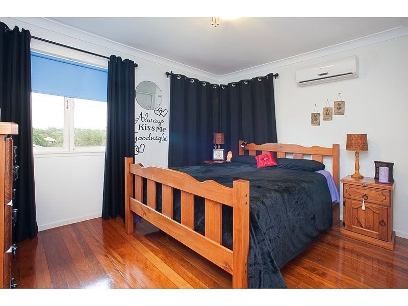 180 Broadwater Rd, Mount Gravatt East QLD 4122