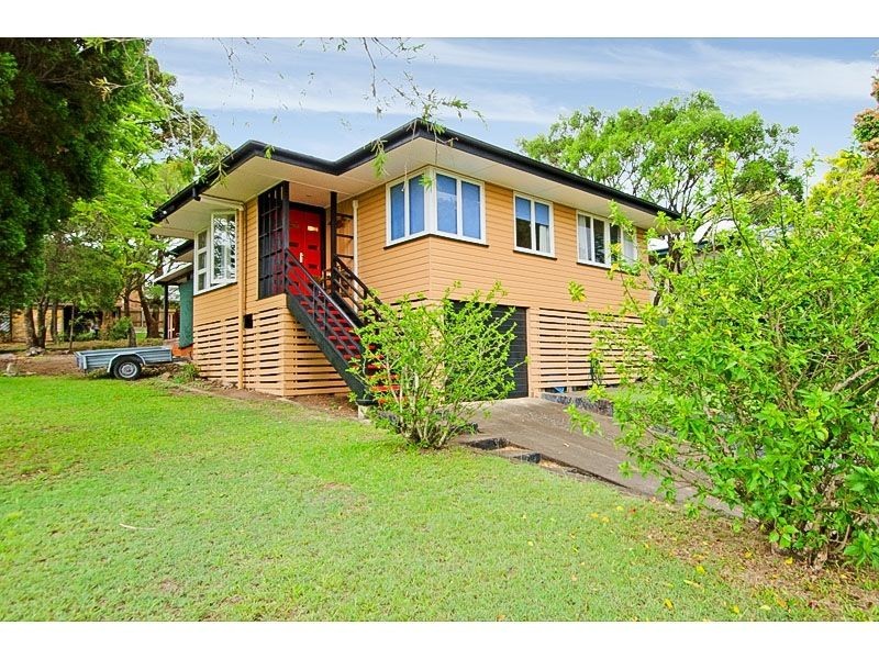 180 Broadwater Rd, Mount Gravatt East QLD 4122