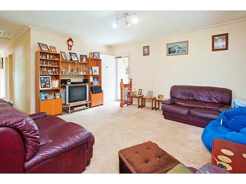 24 Wemvern St, Upper Mount Gravatt QLD 4122