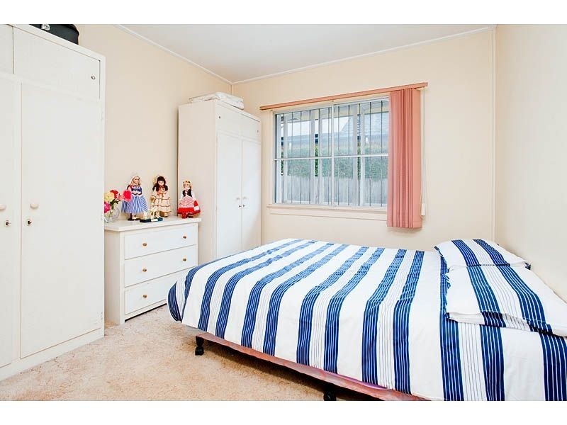 24 Wemvern St, Upper Mount Gravatt QLD 4122