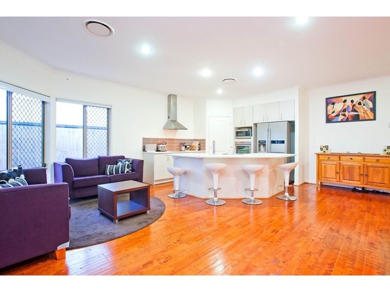49 Talltrees Cct, Wakerley QLD 4154