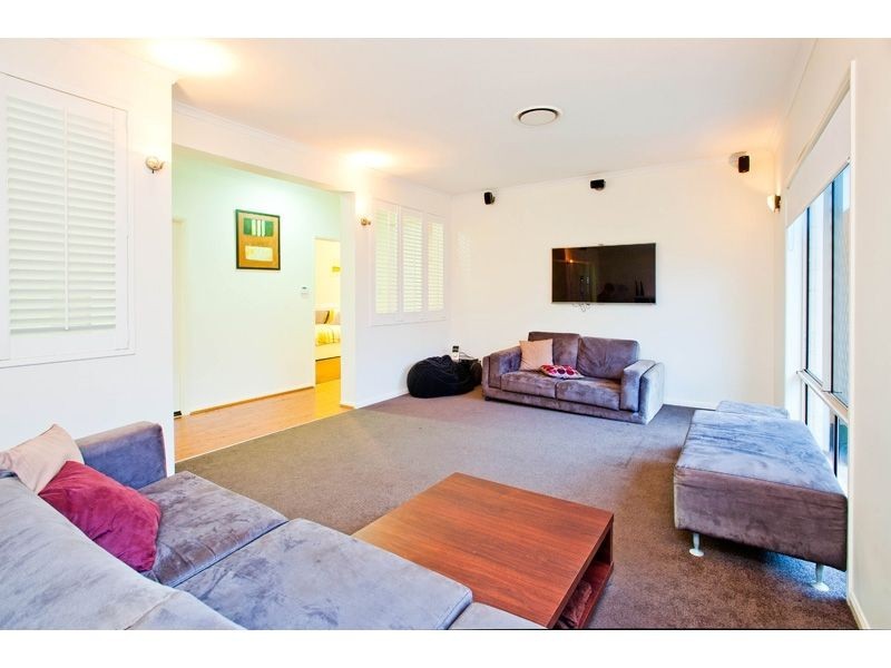 49 Talltrees Cct, Wakerley QLD 4154