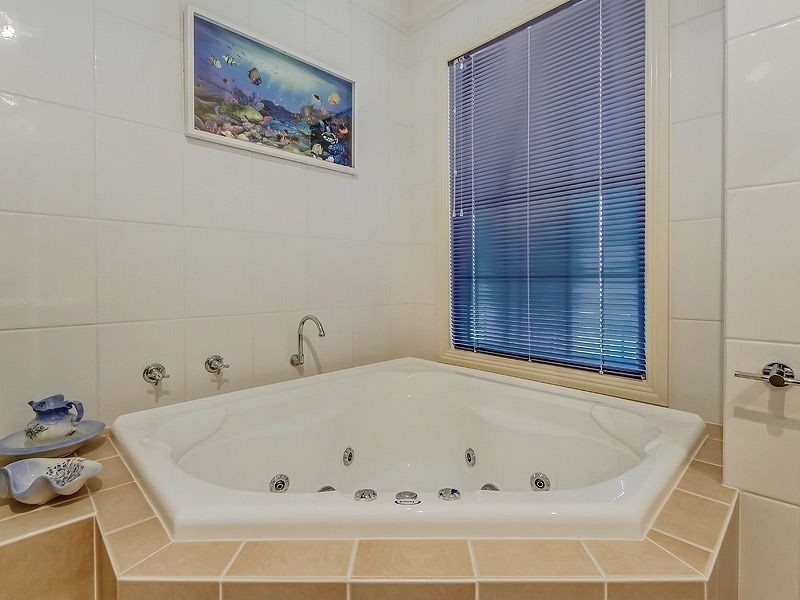 1810 Stapylton-Jacobs Well Rd, Jacobs Well QLD 4208