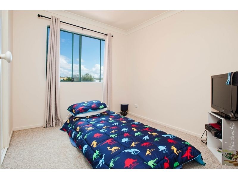 13/61 Harburg Dr, Beenleigh QLD 4207