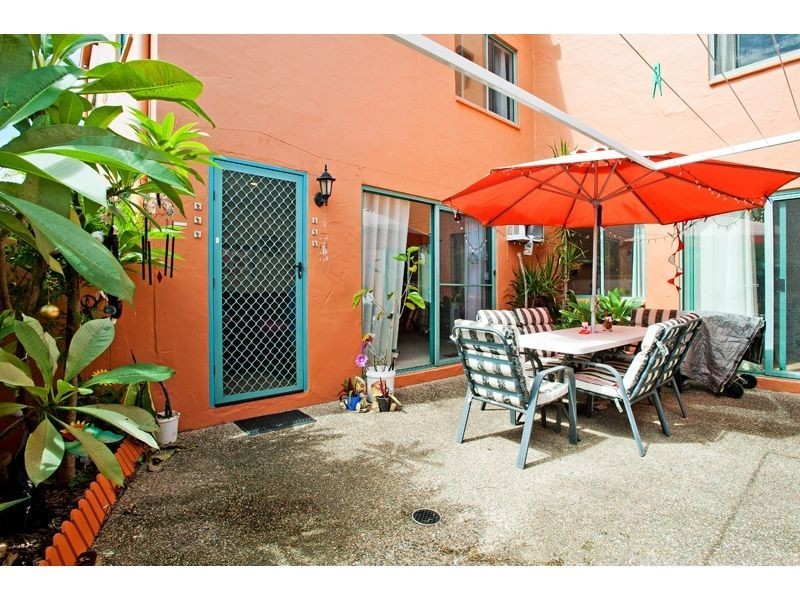 13/61 Harburg Dr, Beenleigh QLD 4207