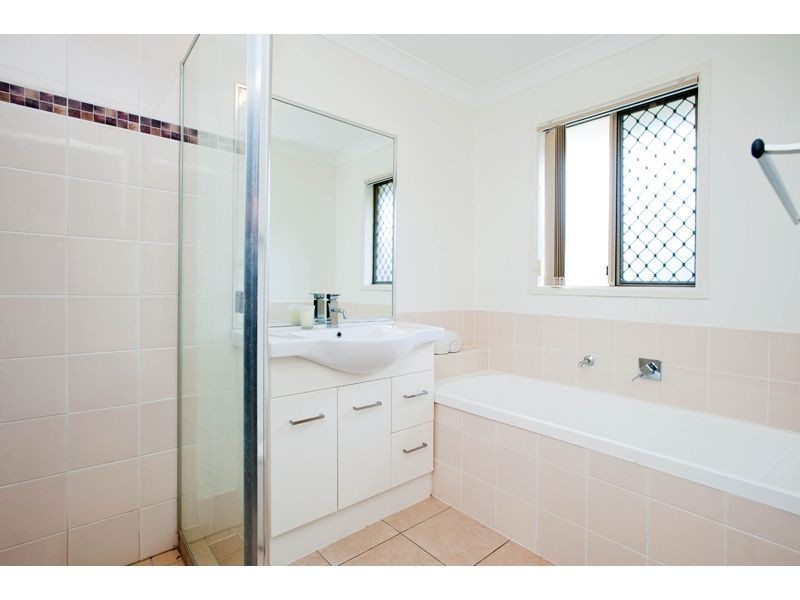 106 Haig Rd, Loganlea QLD 4131