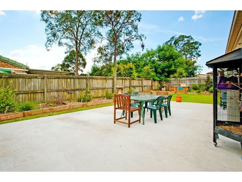 106 Haig Rd, Loganlea QLD 4131