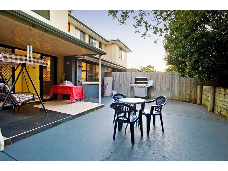 4/12 Mailey St, Mansfield QLD 4122