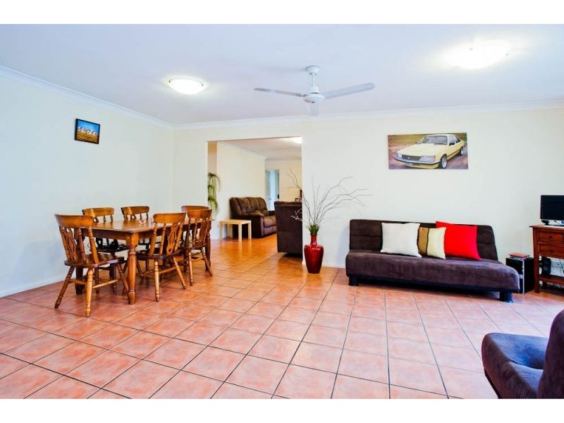 26 Aldworth Place, Springfield Lakes QLD 4300