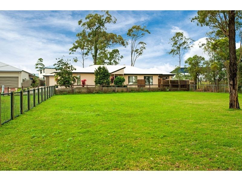 1/8 Auburn Ct, Ormeau QLD 4208