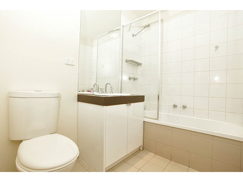 4 Brush Box Court, Clayton South VIC 3169