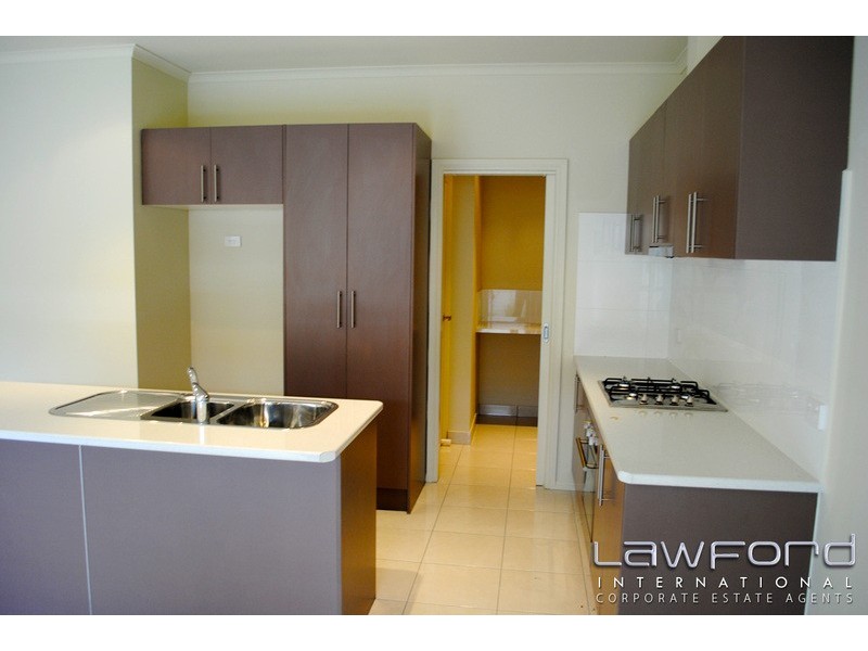 27 Landcox Way, Caroline Springs VIC 3023