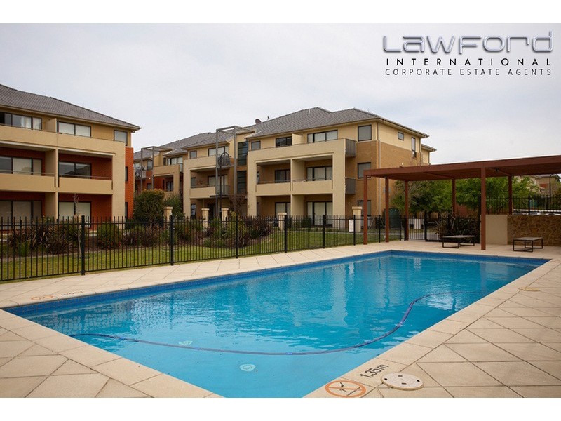 4/2 Monash Green Drive, Clayton VIC 3168