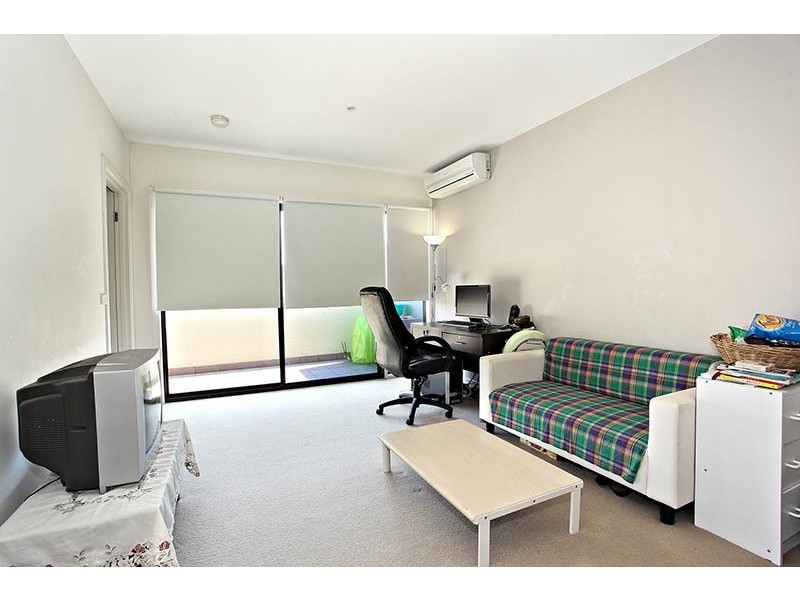 16/2 Monash Green Drive, Clayton VIC 3168