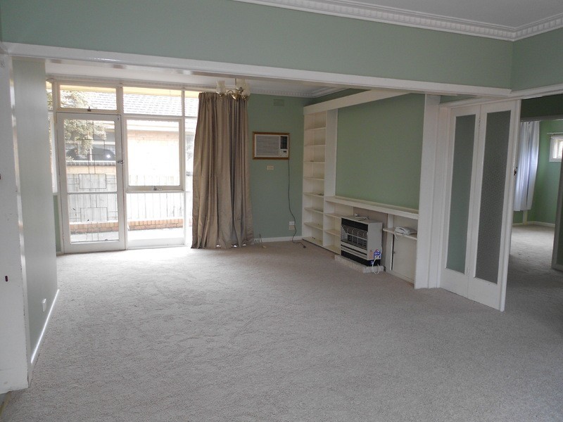 11 Howard Avenue, Mount Waverley VIC 3149