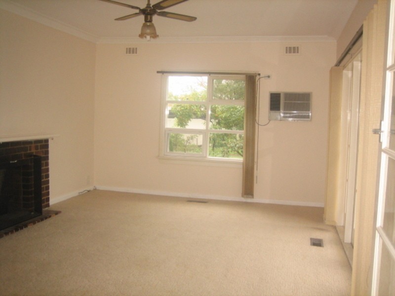 8 Cameron Street, Mount Waverley VIC 3149