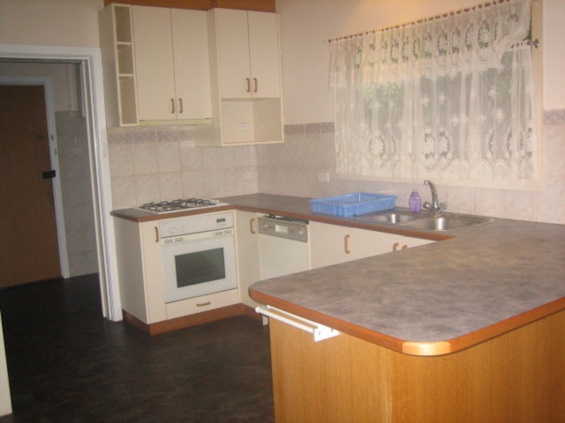 8 Cameron Street, Mount Waverley VIC 3149