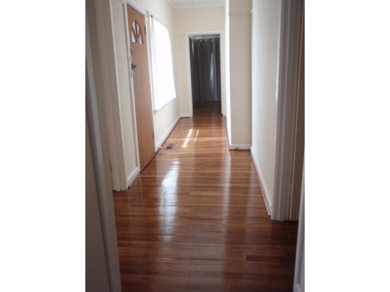 8 Cameron Street, Mount Waverley VIC 3149