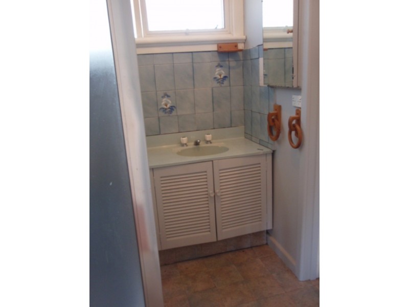 8 Cameron Street, Mount Waverley VIC 3149