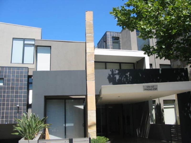 13/129 Ormond Esplanade, Elwood VIC 3184