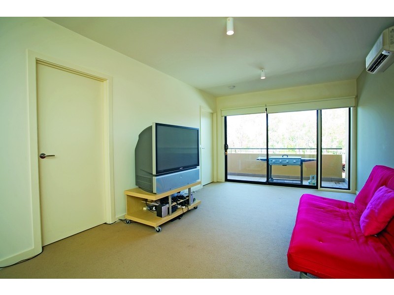 24/1 Greenfield Drive, Clayton VIC 3168