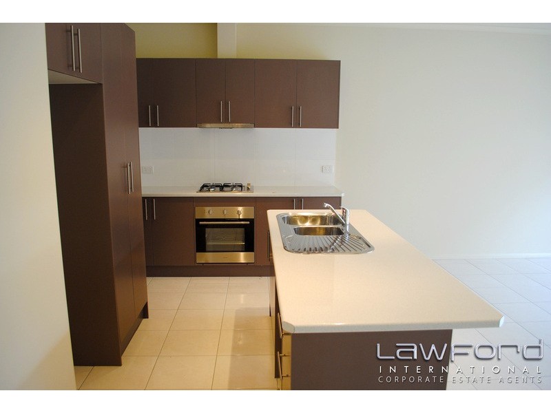 27 Landcox Way, Caroline Springs VIC 3023