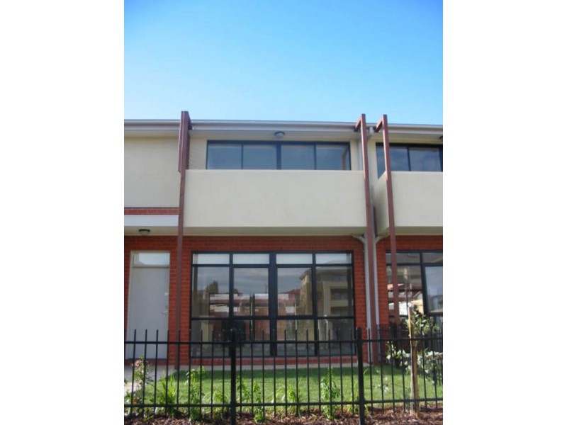 32 Brushbox Court, Clayton VIC 3168