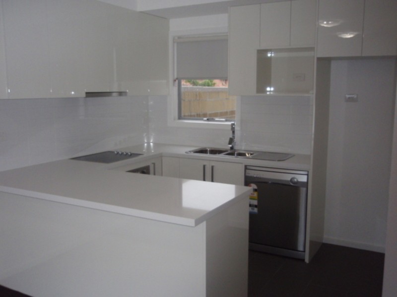 2/43 Morton Street, Clayton VIC 3168