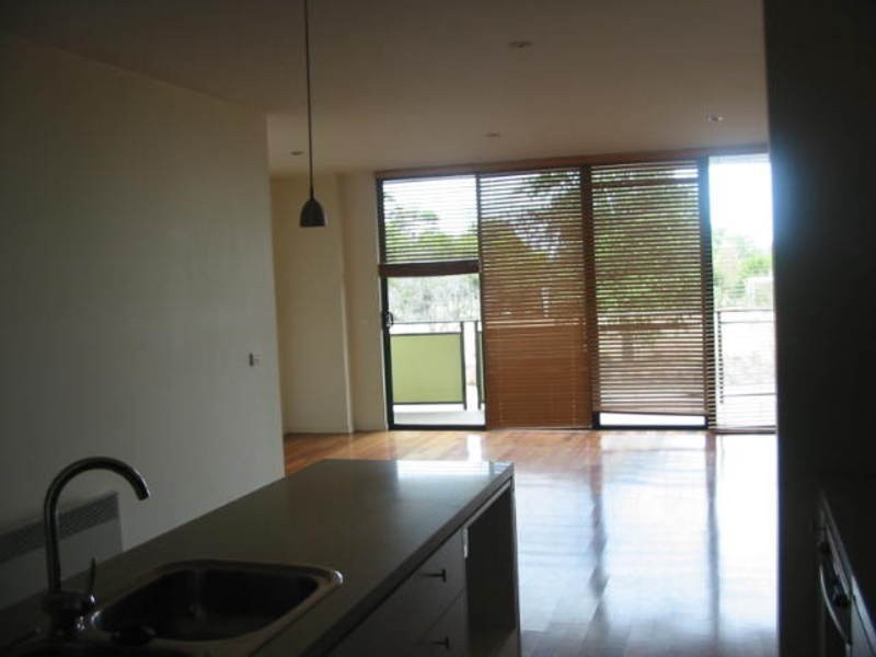 13/129 Ormond Esplanade, Elwood VIC 3184