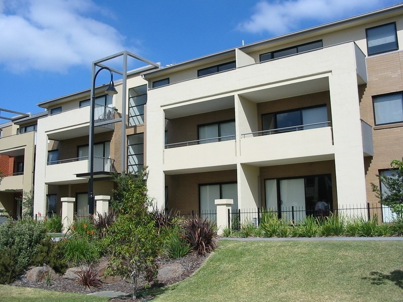 11/1 Greenfield Drive, Clayton VIC 3168
