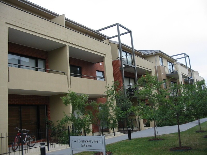2/1 Greenfield Drive, Clayton VIC 3168