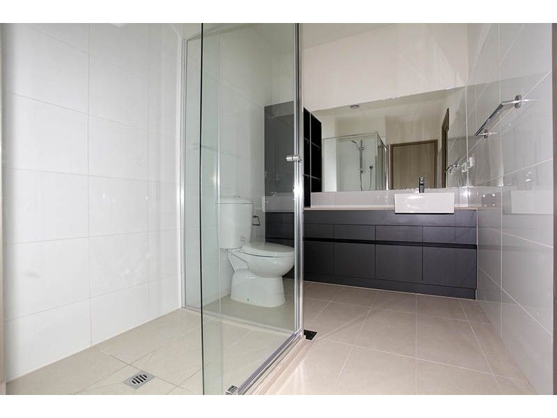 10/100 White  Street, Mordialloc VIC 3195