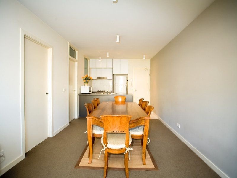 36/2 Monash Green Drive, Clayton VIC 3168