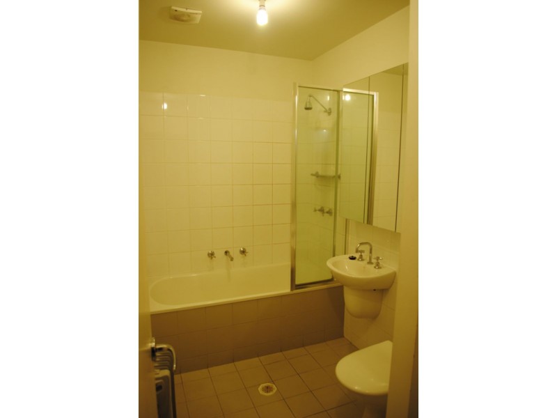 19/1 Greenfield Drive, Clayton VIC 3168