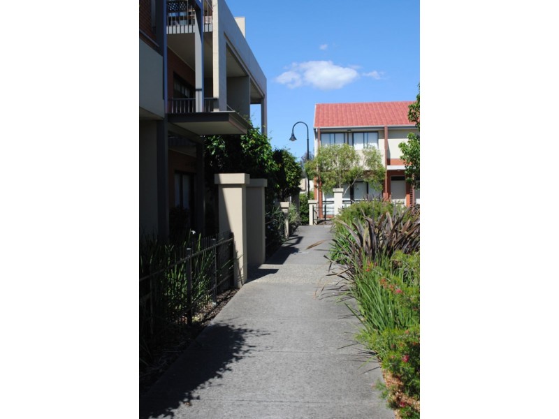19/1 Greenfield Drive, Clayton VIC 3168