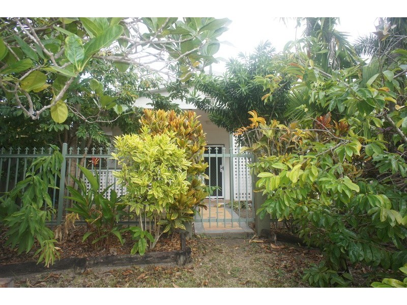 5 Toolong Cl, Smithfield QLD 4878
