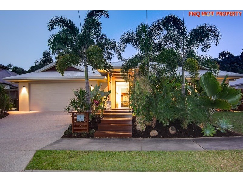 33  Muller St, Palm Cove QLD 4879