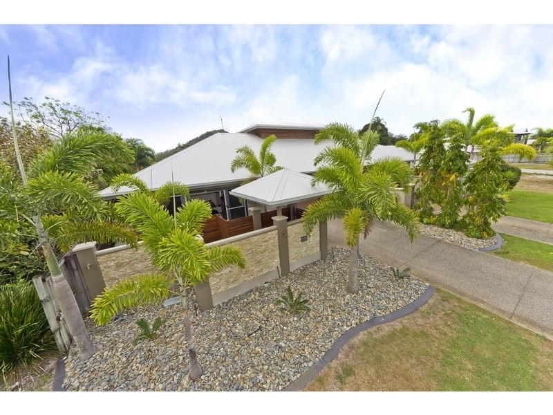 1/60 Harbour Dr, Trinity Park QLD 4879