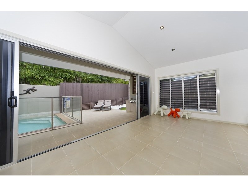 1/60 Harbour Dr, Trinity Park QLD 4879