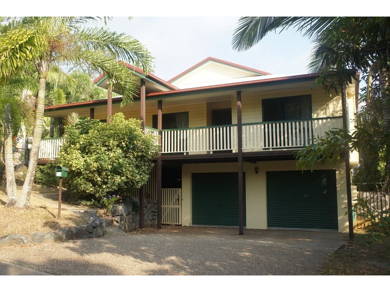 12 Crowsnest Terrace, Trinity Beach QLD 4879