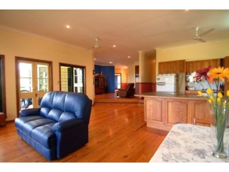 12 Crowsnest Terrace, Trinity Beach QLD 4879