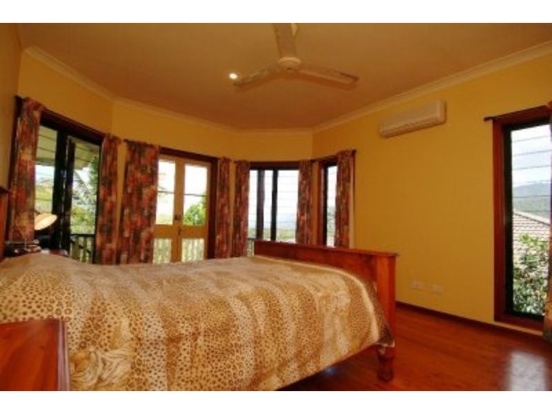 12 Crowsnest Terrace, Trinity Beach QLD 4879