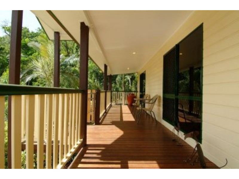 12 Crowsnest Terrace, Trinity Beach QLD 4879