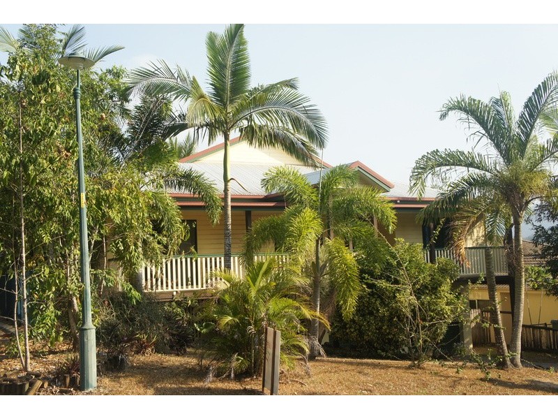 12 Crowsnest Terrace, Trinity Beach QLD 4879