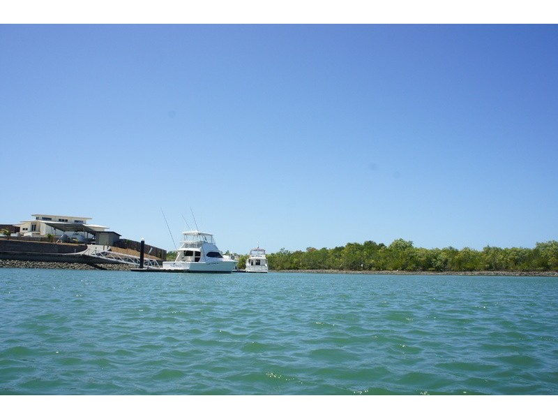 6  Brindabella Quay, Trinity Park QLD 4879