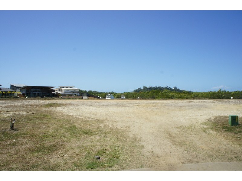 6  Brindabella Quay, Trinity Park QLD 4879