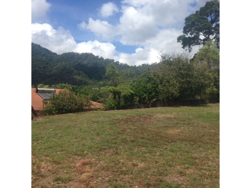 2E Trundle Terrace, Whitfield QLD 4870